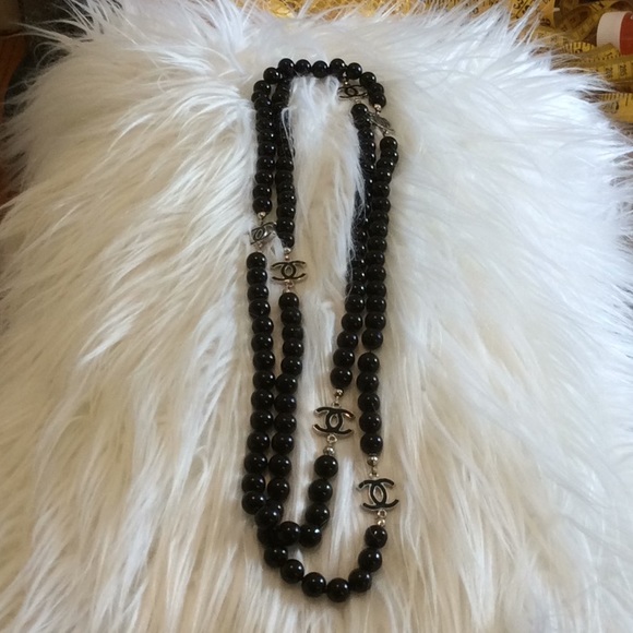 CHANEL Jewelry - Chanel logo black bead necklace